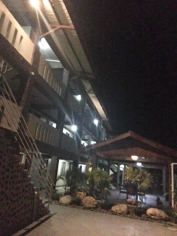 Nausori Airport Hotel ภายนอก รูปภาพ
